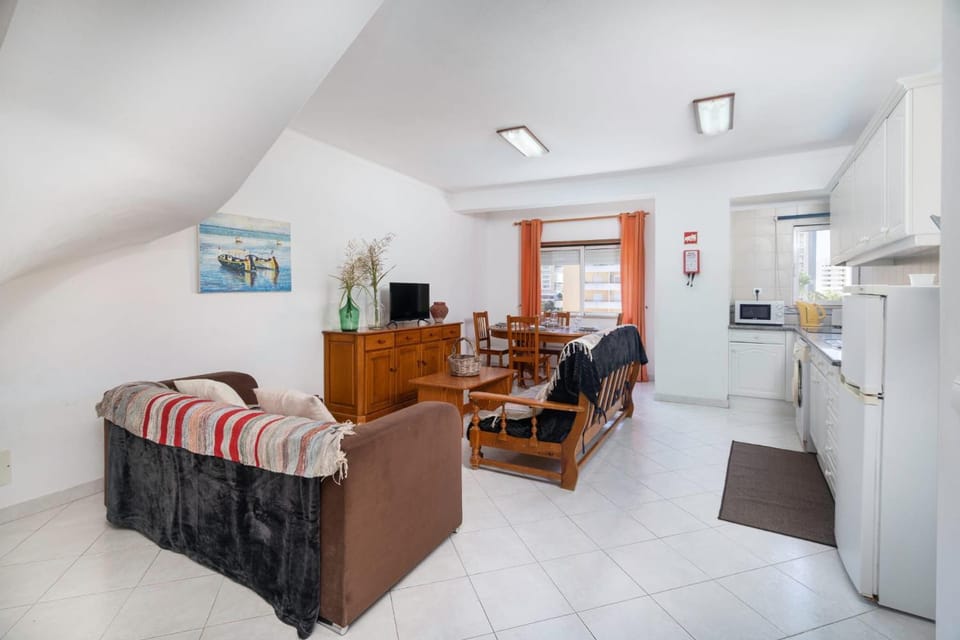 TV and multimedia, Kitchen or kitchenette, Living room, Seating area, Dining area, minibar, pet friendly