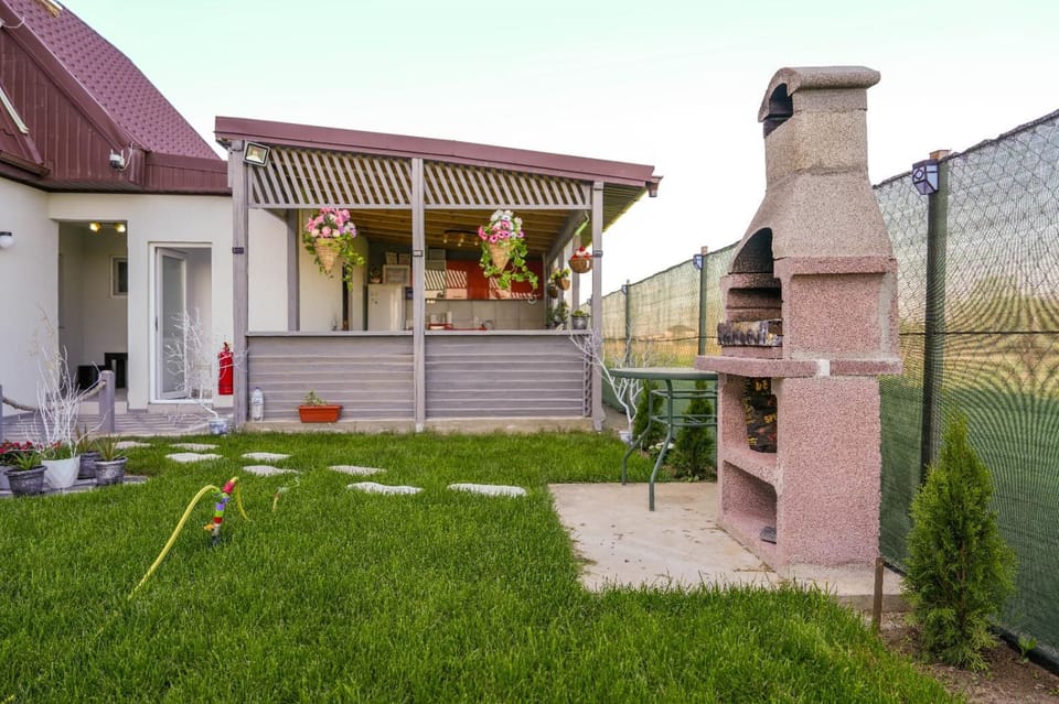 BBQ facilities, Balcony/Terrace