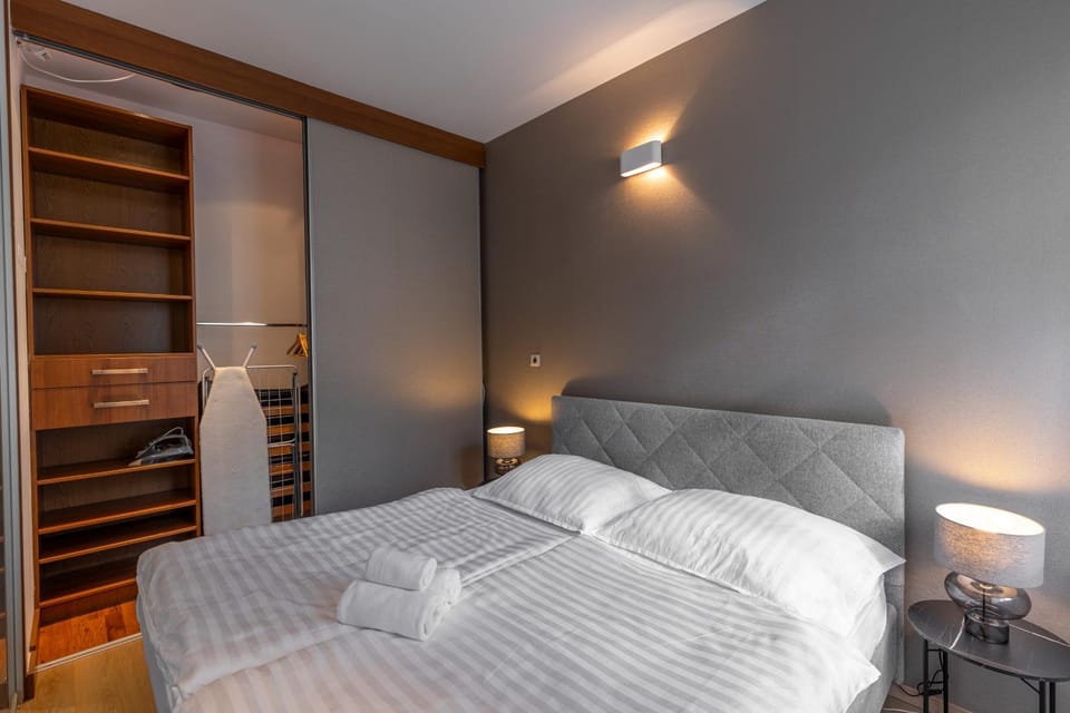Bed, Bedroom, wardrobe