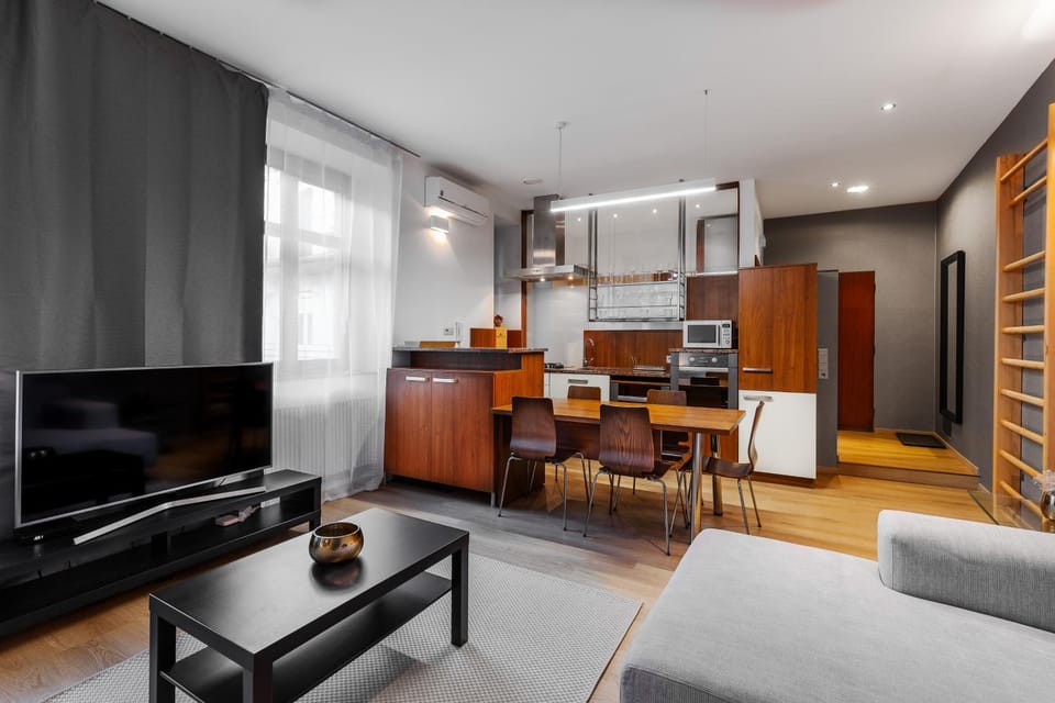TV and multimedia, Living room