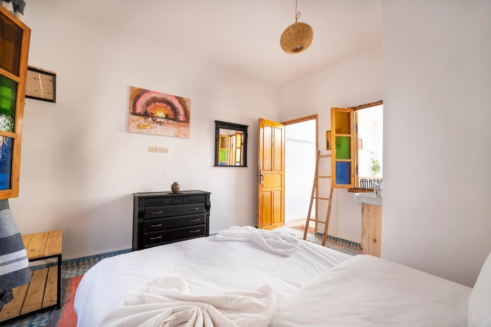 Giraffe Hostel-Sea view Rooftop Hostel in Essaouira