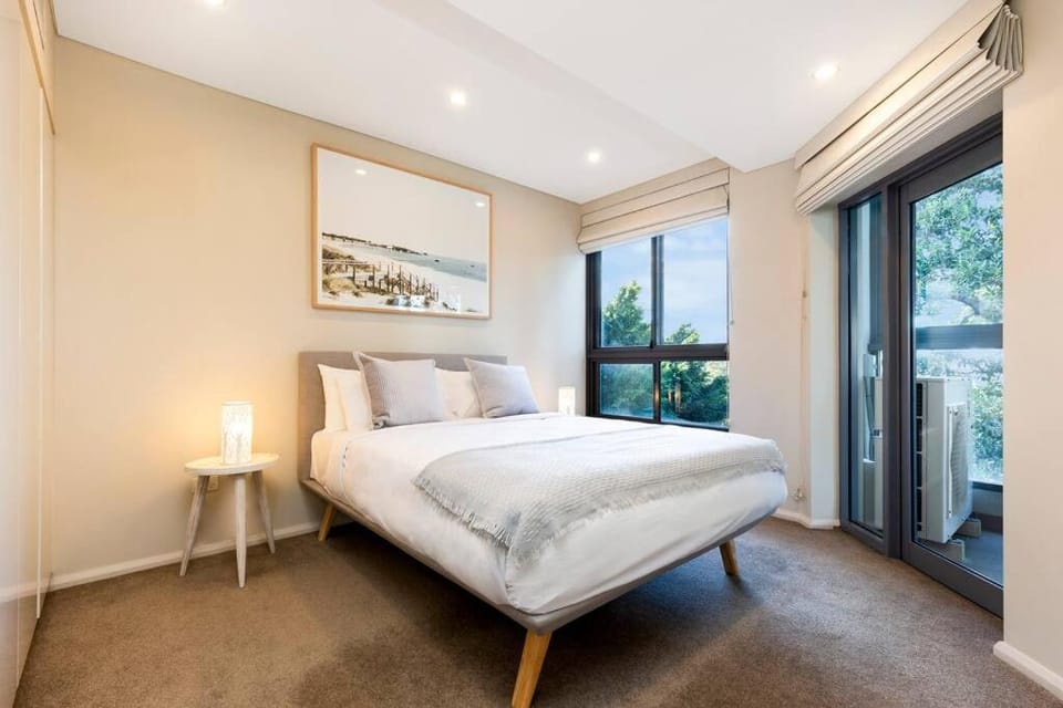 2 Bed North Sydney Self Catering Apartment in Sydney