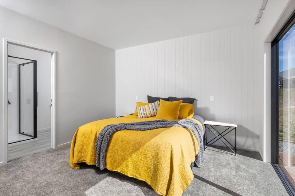 Kinloch Bach with heaps of room! House in Manawatū-Whanganui, New Zealand