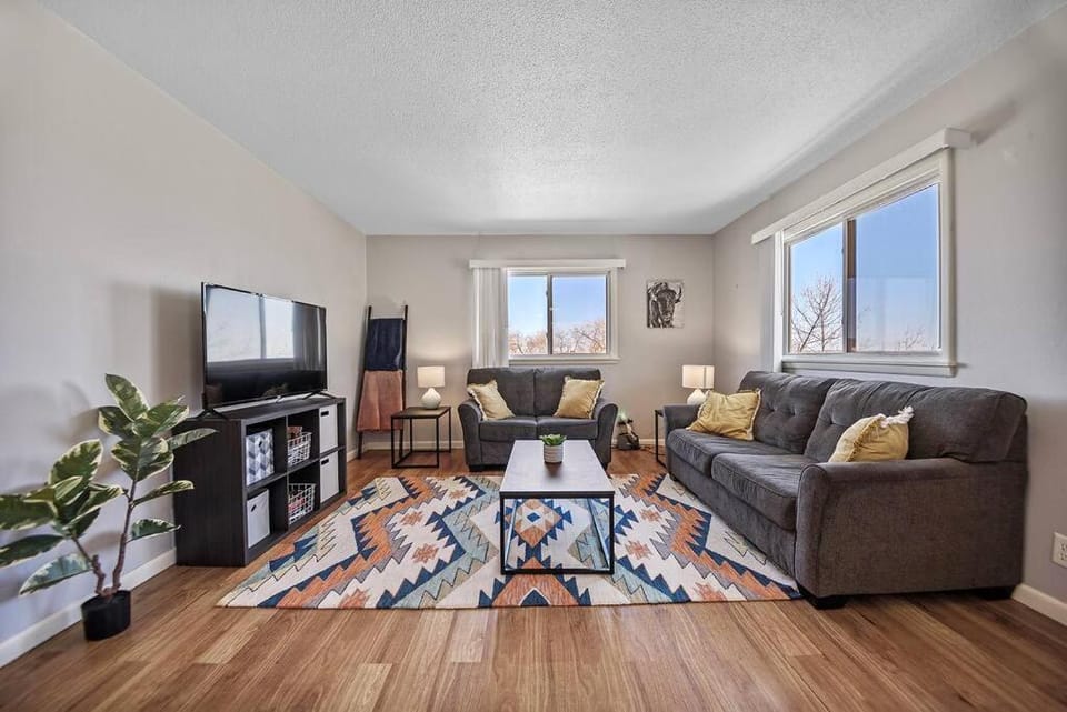 TV and multimedia, Living room, Seating area