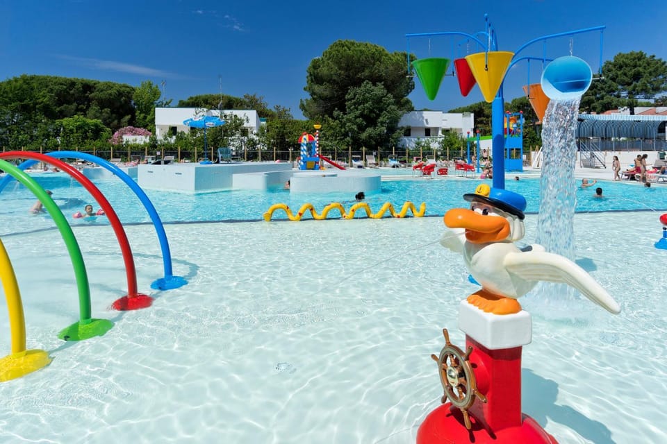 Swimming pool, Swimming pool