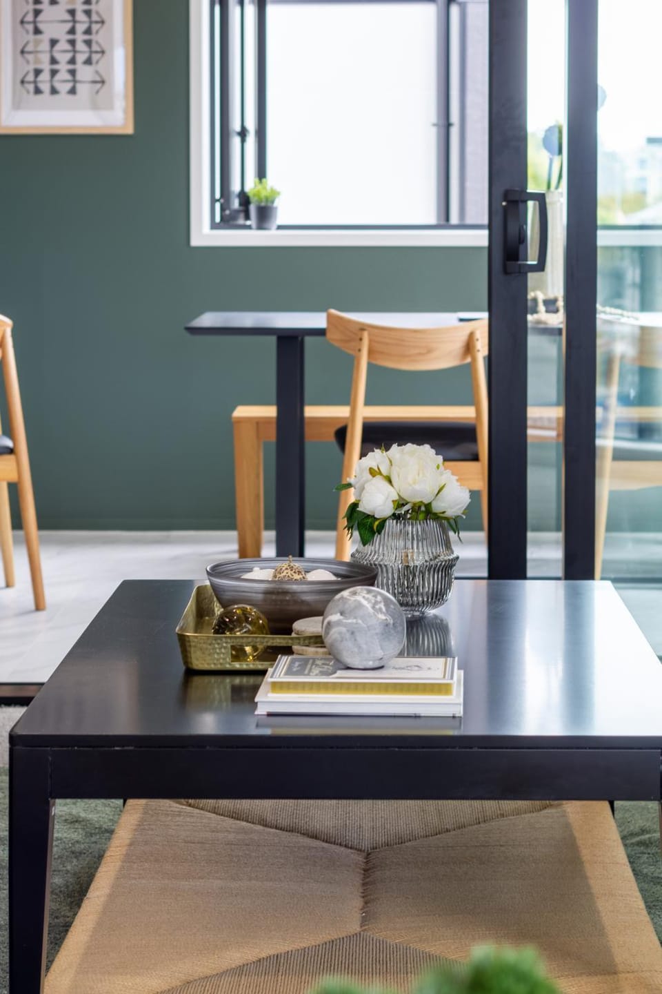 Living room, Decorative detail, Seating area, Dining area