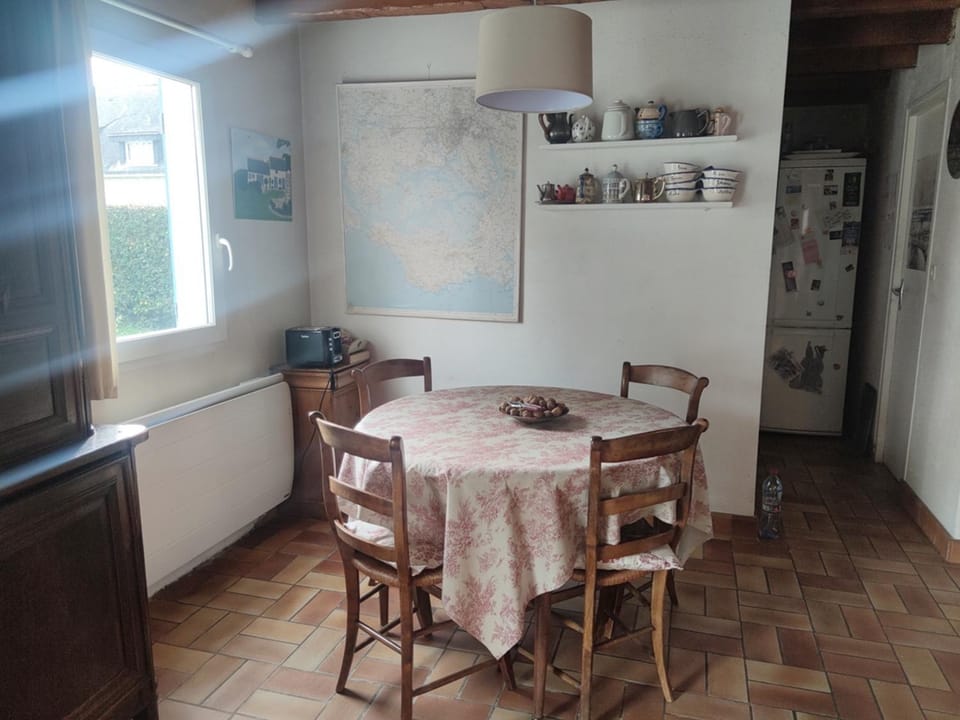 Maison spacieuse 6-8 pers., plage & port Logeo à 200m, jardin et terrasse - FR-1-639-115 House in Brittany