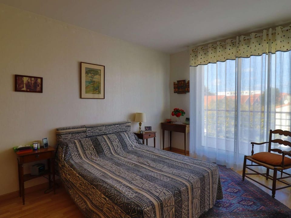 Appartement lumineux et spacieux avec terrasses et ascenseur en centre-ville de Royan - FR-1-494-182 Apartment in Royan