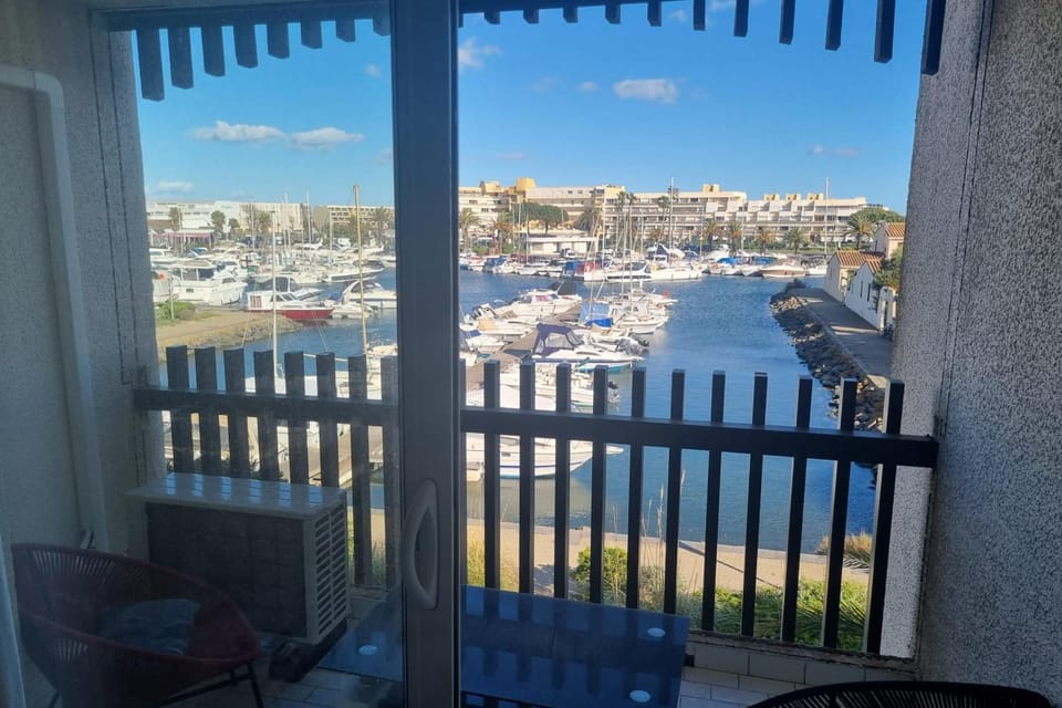 Balcony/Terrace, River view