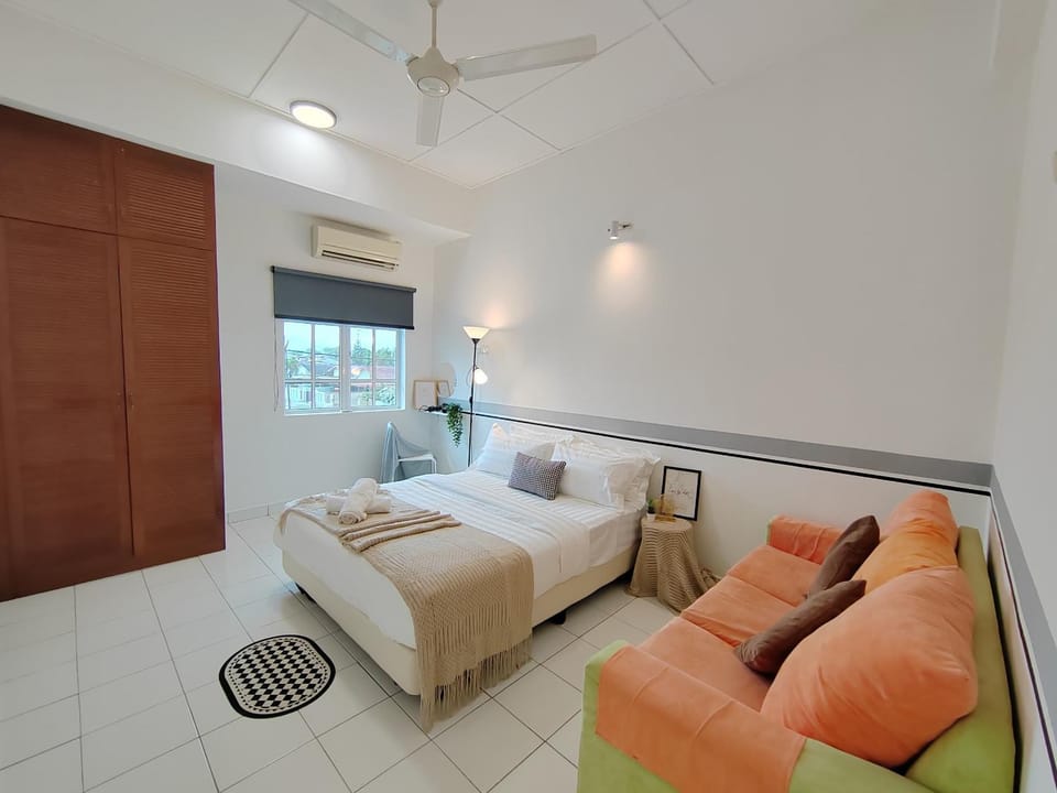 Bed, Photo of the whole room