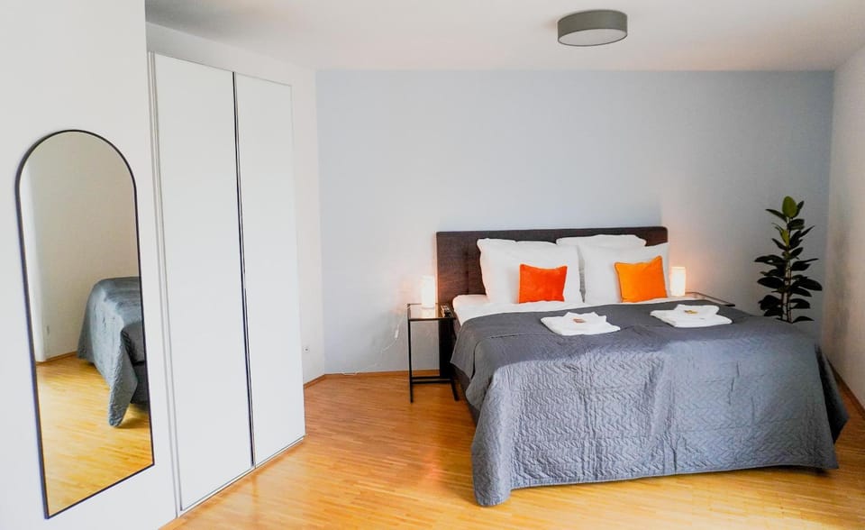 Bed, Bedroom, wardrobe