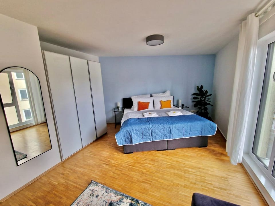 Bed, Bedroom, wardrobe