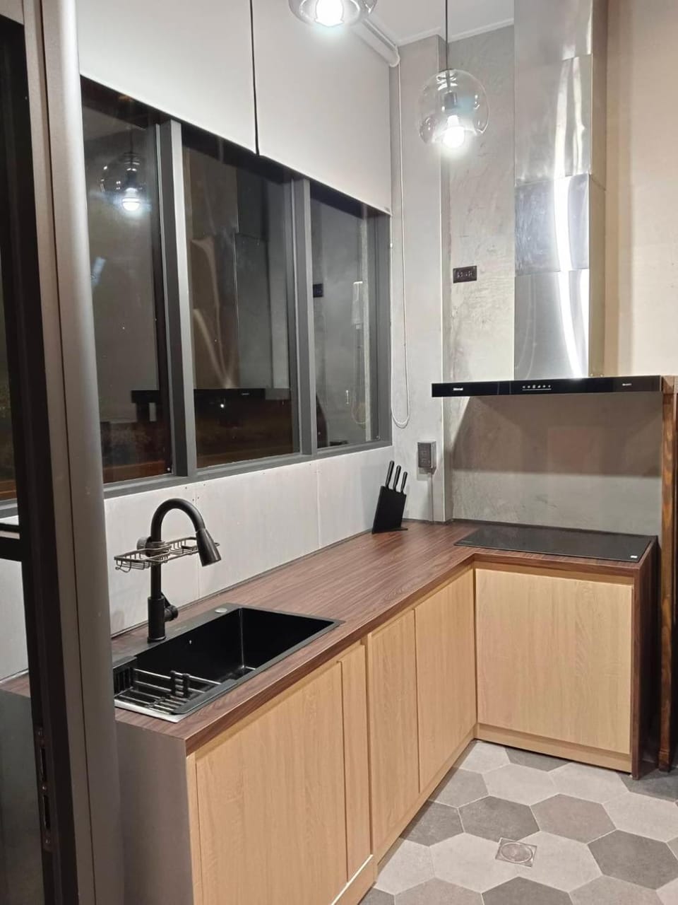 Kitchen or kitchenette