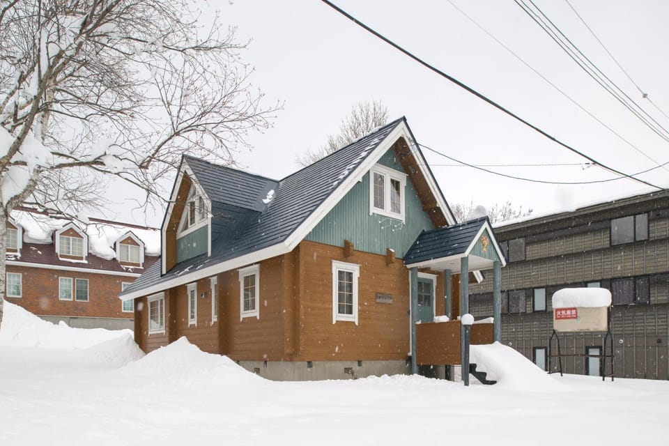 Winter, Street view