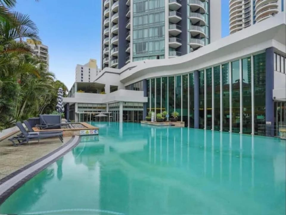 Serain Residences on Legends Apartment in Surfers Paradise