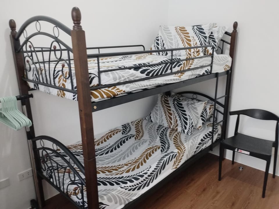 Bed, Bedroom, bunk bed