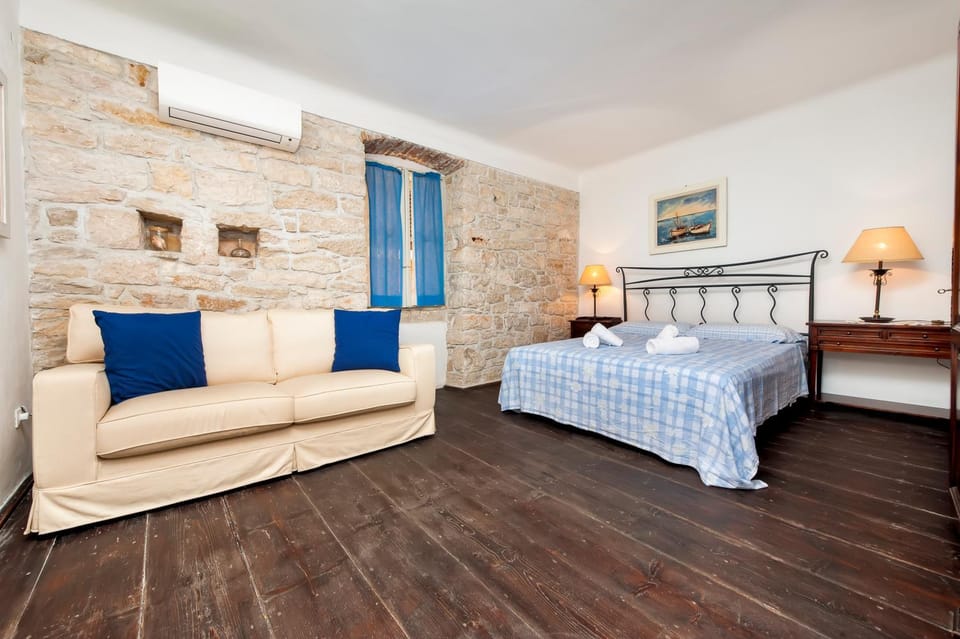 Quarantotto Room Apartment in Rovinj