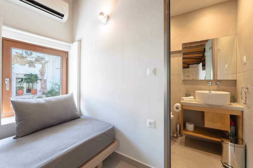 Living room, air conditioner