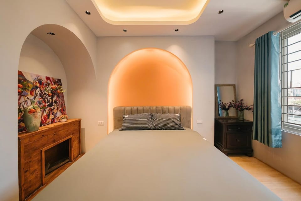 HiHome Old Quarter 3BR 1min TaHien Beer Street House in Hanoi