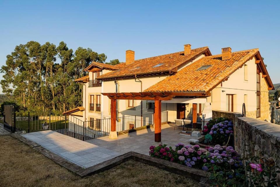 Property building, Garden