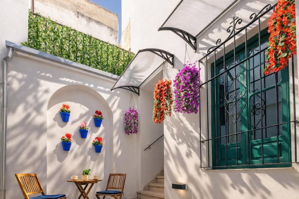 Patio, Inner courtyard view