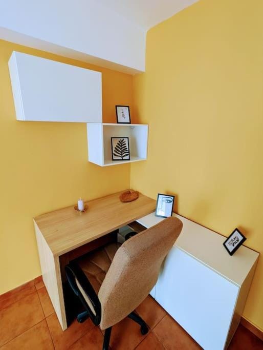 Peaceful Victory Square Home Apartment in Timisoara