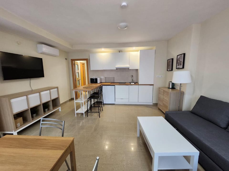 Allo Apartments Caballeros II Centro 1 Habitación Apartment in Jerez de la Frontera