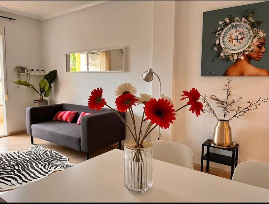 Living room, Photo of the whole room, Seating area