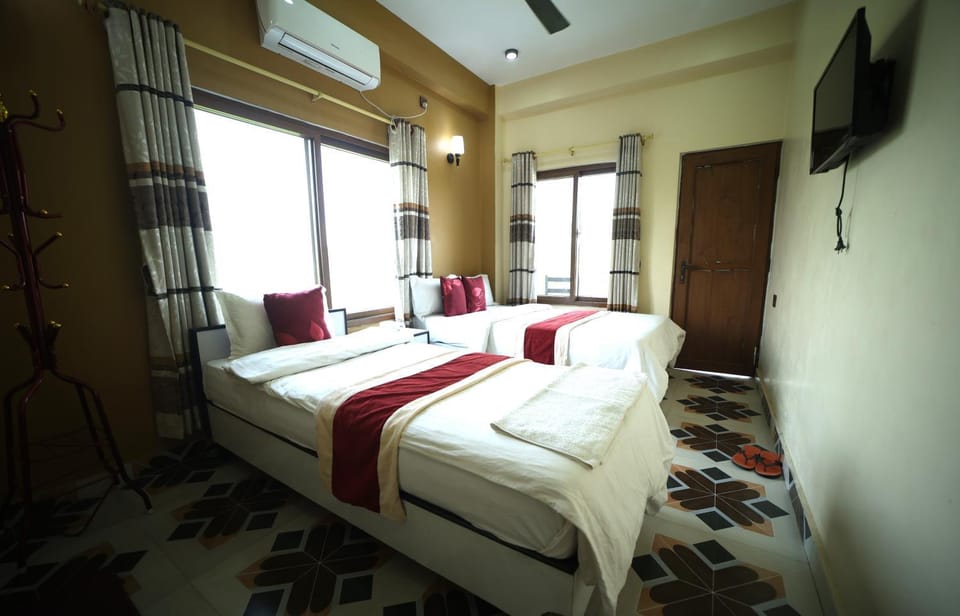 Hotel Flycatcher Chitwan- A jungle Safari Home Hotel in Bagmati Province, Nepal
