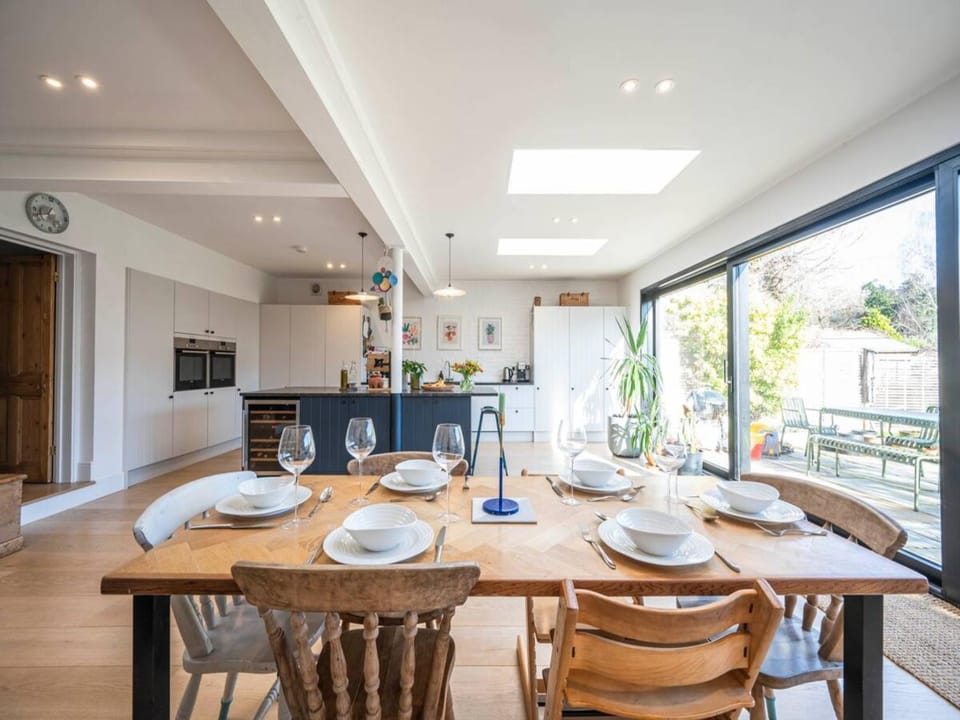 Kitchen or kitchenette, Living room, Other, Seating area, Dining area