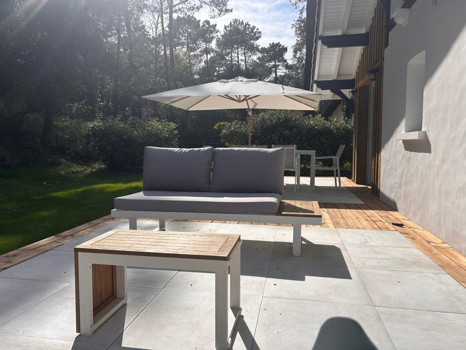 Magnifique Villa proche Golf & Centre d' Hossegor avec Jacuzzi Villa in Hossegor