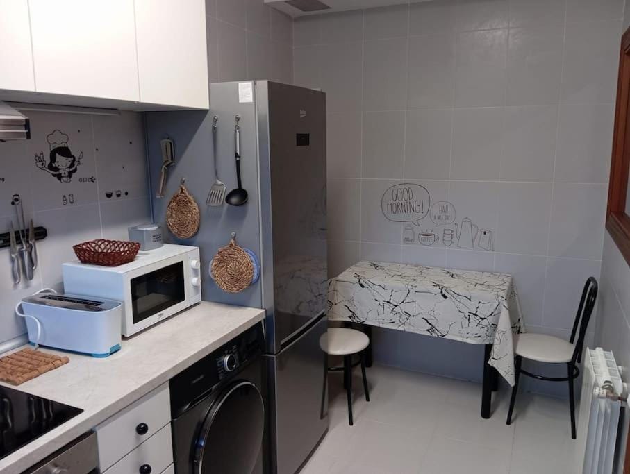 minibar, washing machine