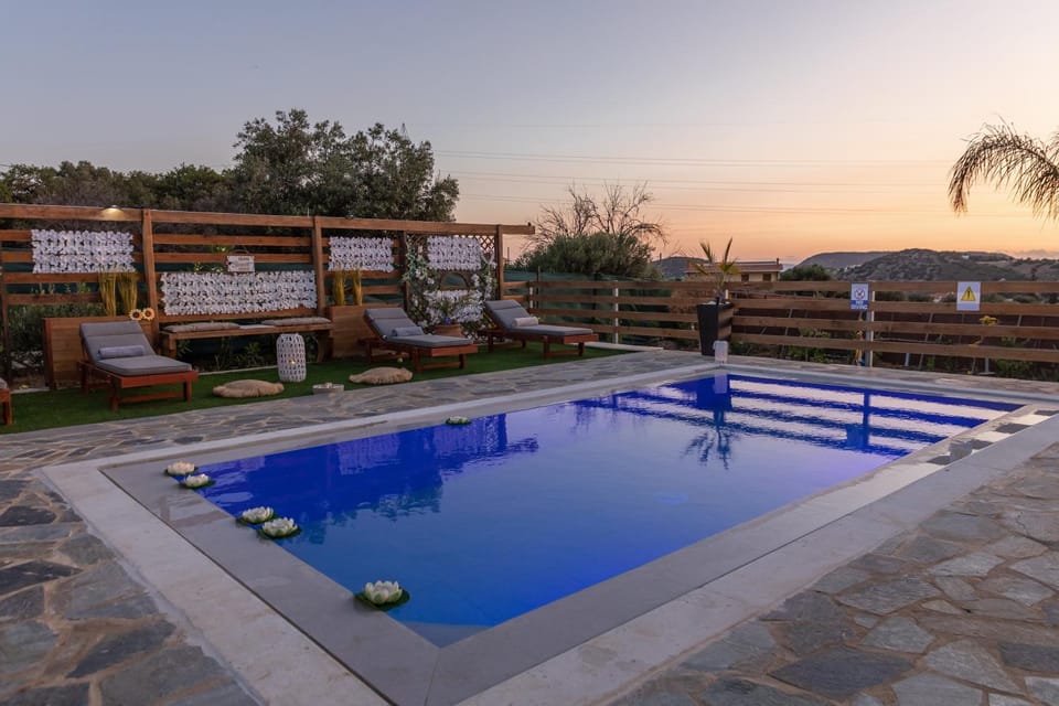 RELAXING POOL HOUSE IN LAGONISI 1 House in East Attica Regional Unit, Greece