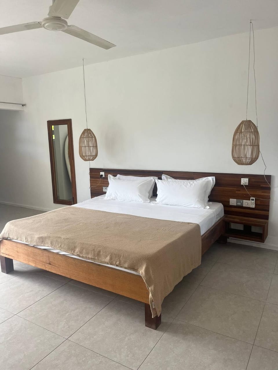 LouKaz -Entire Rental Units w Panoramic Rooftop Apartment in Rivière Noire District, Mauritius