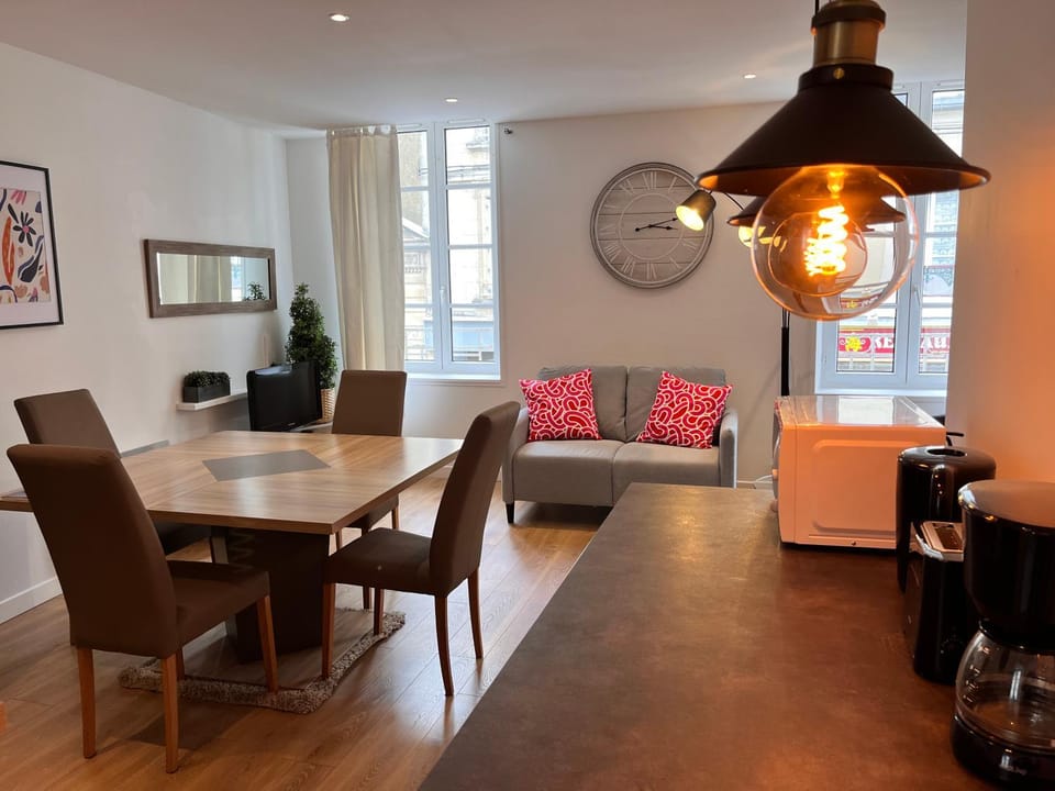 Living room, Dining area