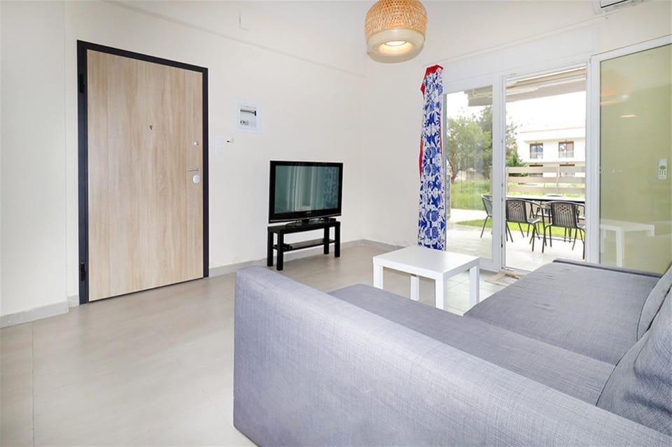 Communal lounge/ TV room, TV and multimedia, Seating area