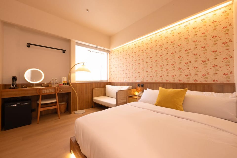 Bed, Photo of the whole room