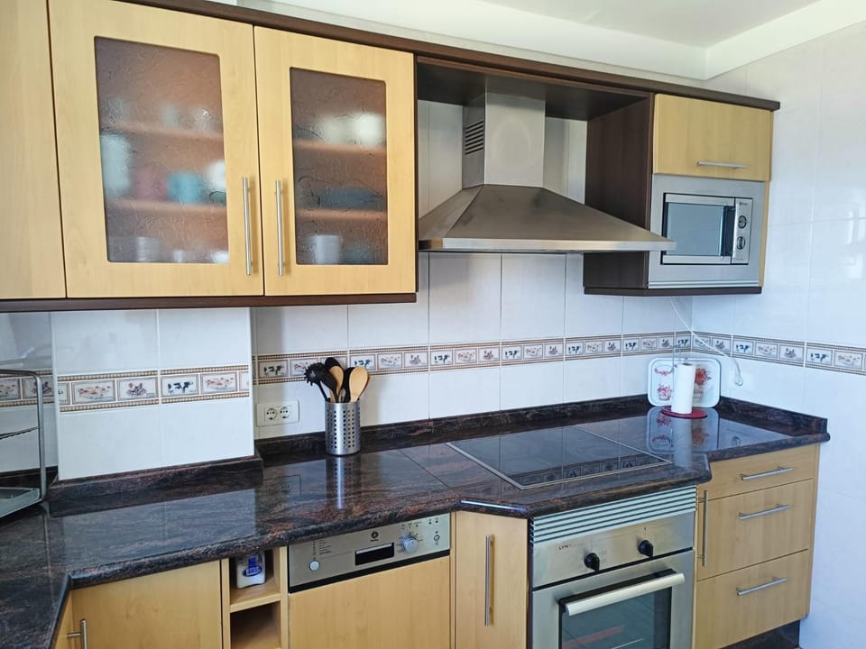 Kitchen or kitchenette, dishwasher, minibar, pet friendly, stove