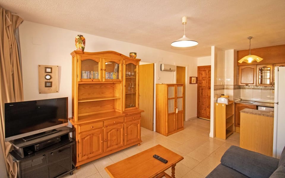 Communal lounge/ TV room, Living room
