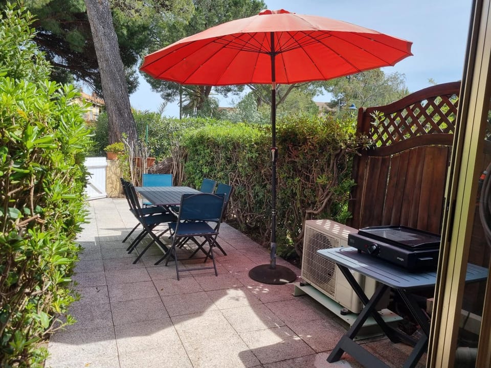 BBQ facilities, Garden, Balcony/Terrace