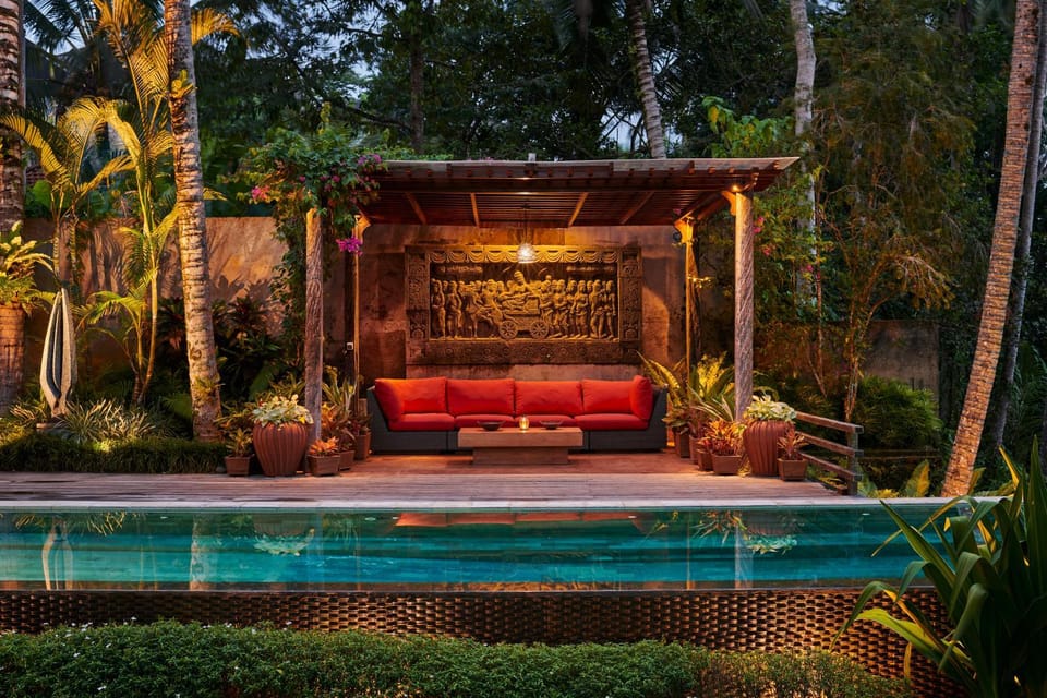 Garden, Food and drinks, Seating area, Swimming pool, Breakfast