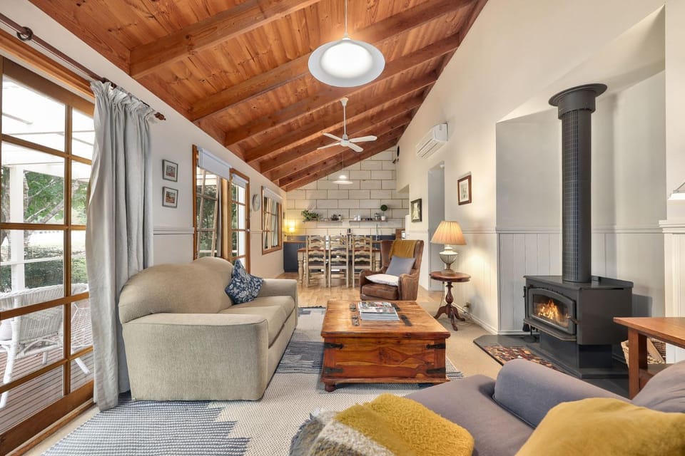 Jamieson Cottages - All Four Cottages - Sleeps 16 Apartment in Jamieson