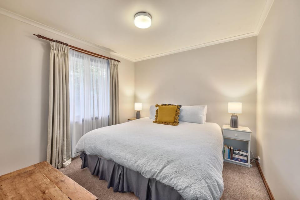 Jamieson Cottages - All Four Cottages - Sleeps 16 Apartment in Jamieson