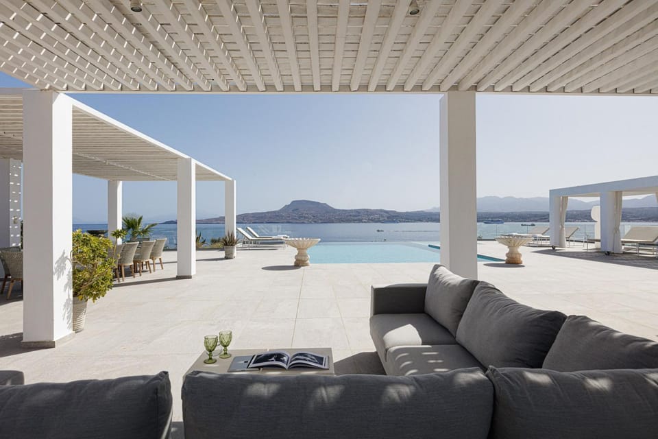 Patio, Day, View (from property/room), Balcony/Terrace, Living room, Seating area, Mountain view, Sea view, Swimming pool