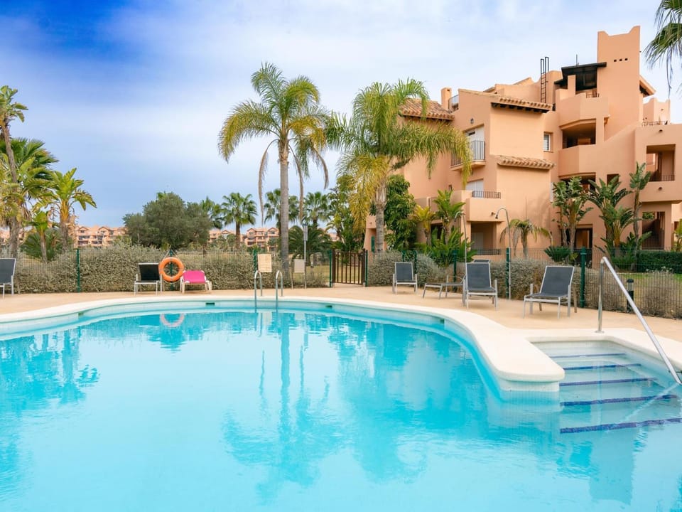 Property building, Pool view, Swimming pool