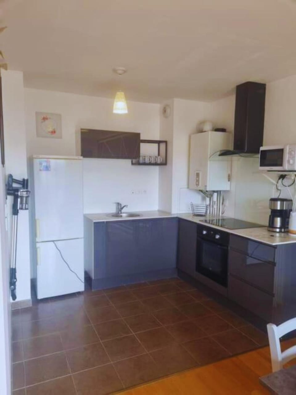 Kitchen or kitchenette, pet friendly, stove