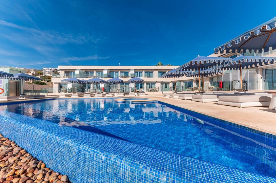 Pool view, Swimming pool