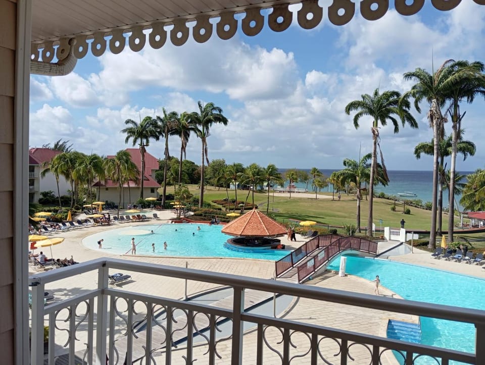 TROPIC Appartements PREMIUM village vacances Ste Luce vue mer Martinique avec piscine Apartment in Sainte-Luce