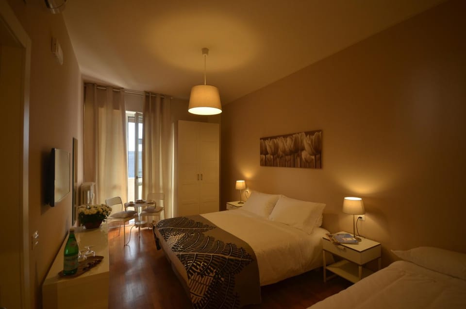 Day, Photo of the whole room