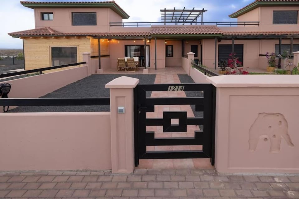 Property building, Facade/entrance, Day, View (from property/room), Balcony/Terrace